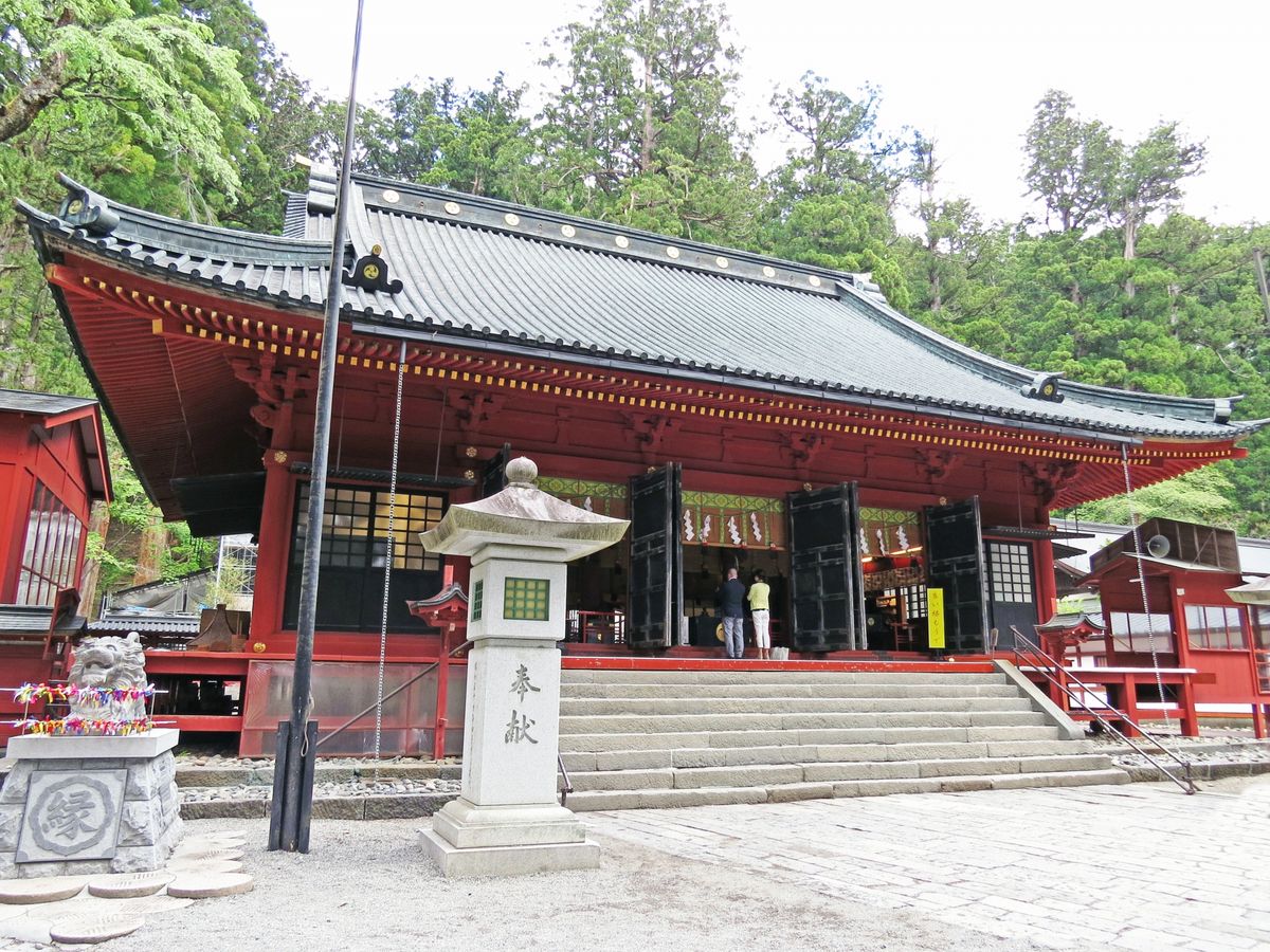 Nikko Futarasan-jinja Haiden