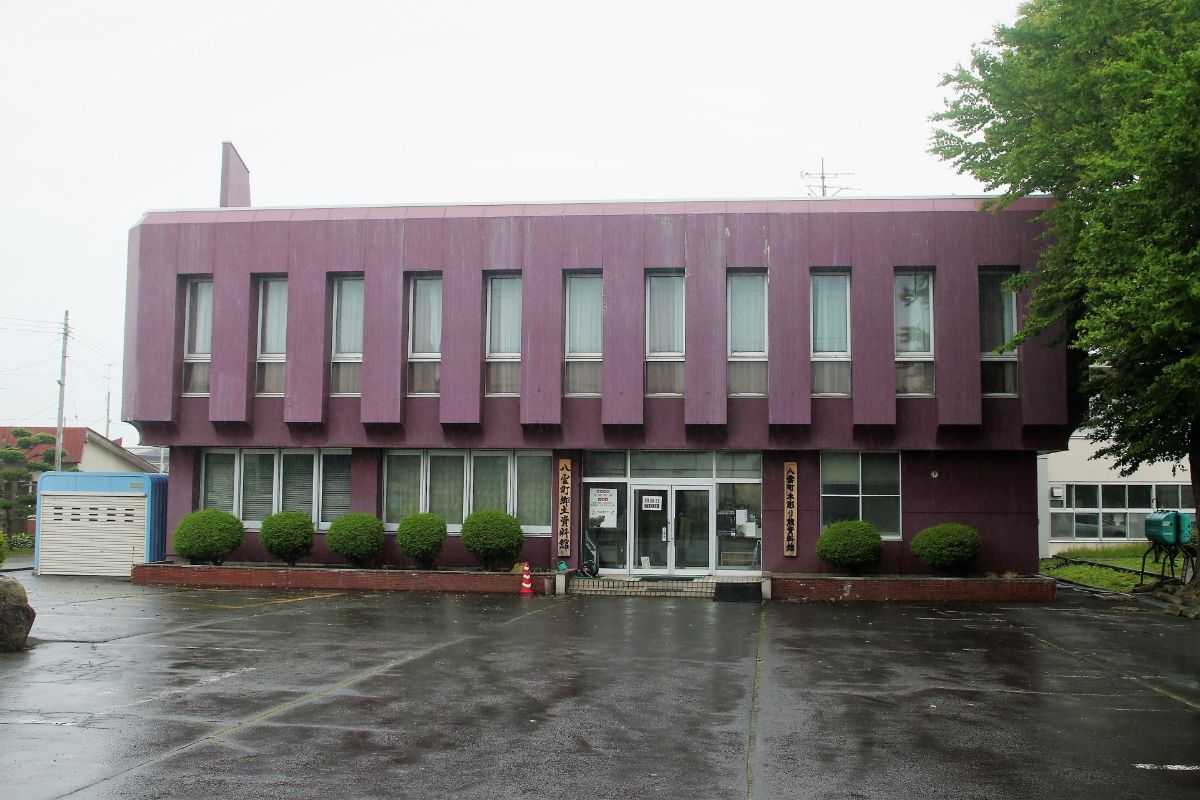 八雲町木彫り熊資料館