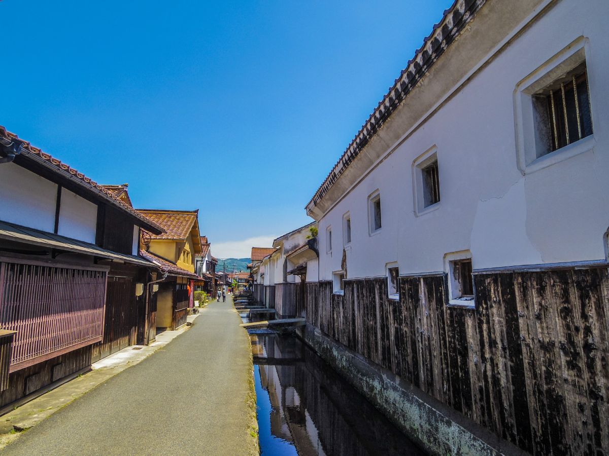 Kurayoshi White Wall Warehouses