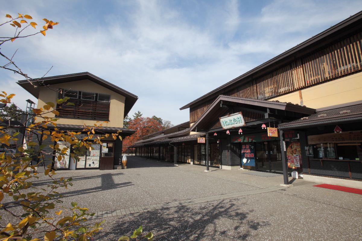 津軽藩ねぷた村