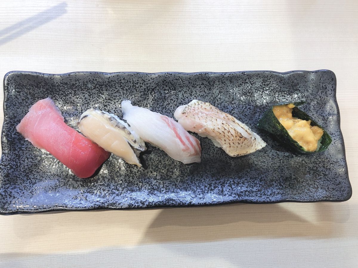 廻転寿司 佐渡弁慶 ピア万代店