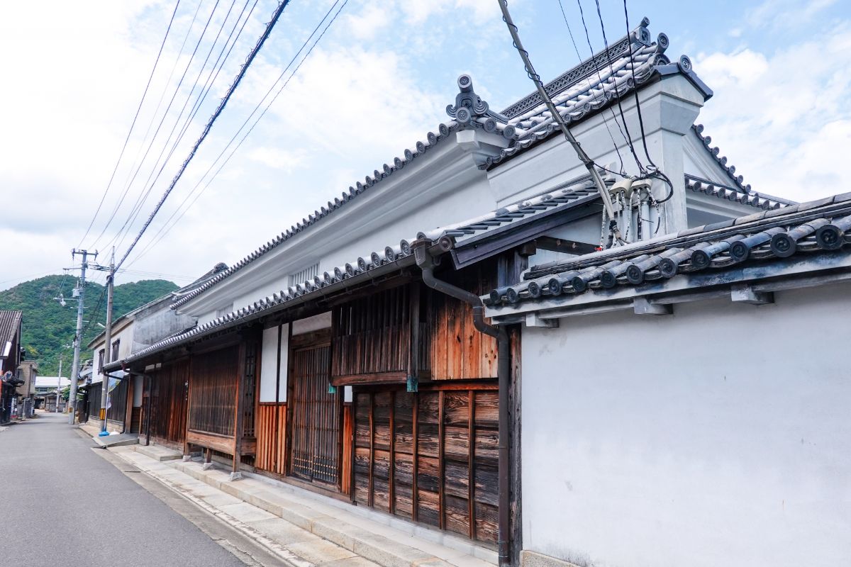 讃州井筒屋敷