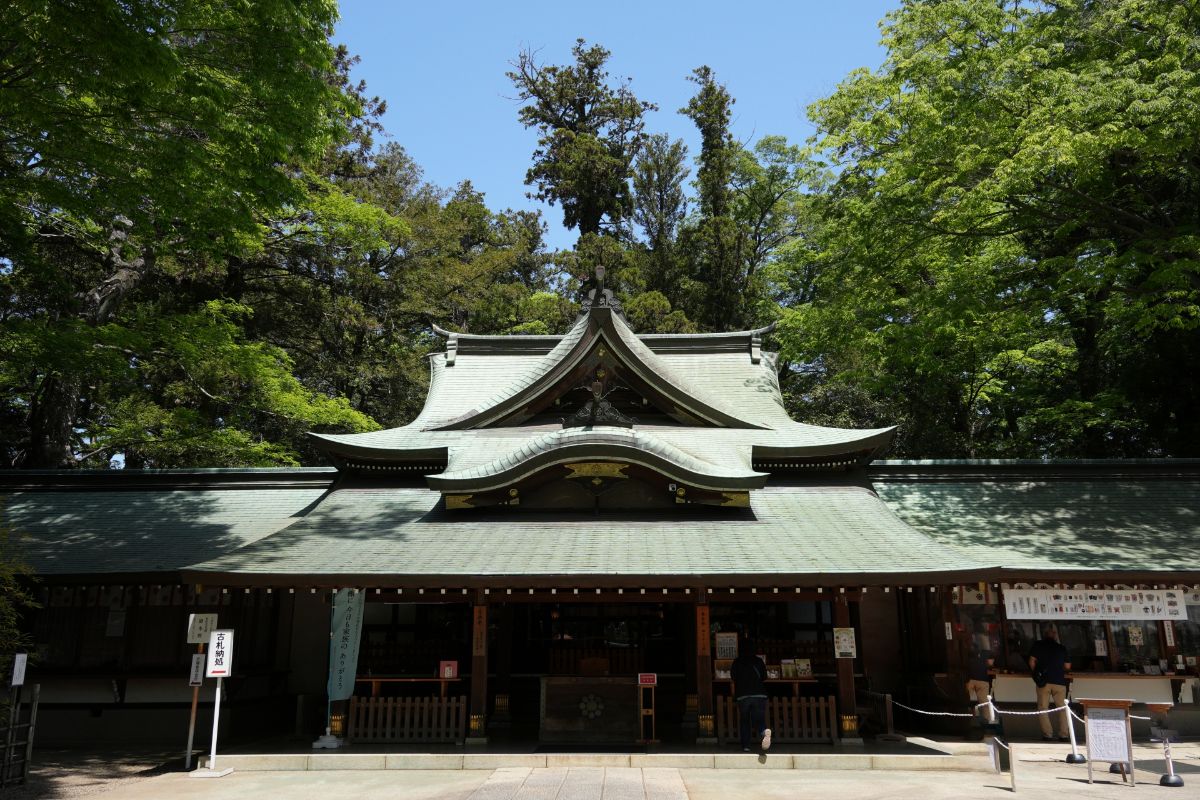Hitokotonushi Shrine
