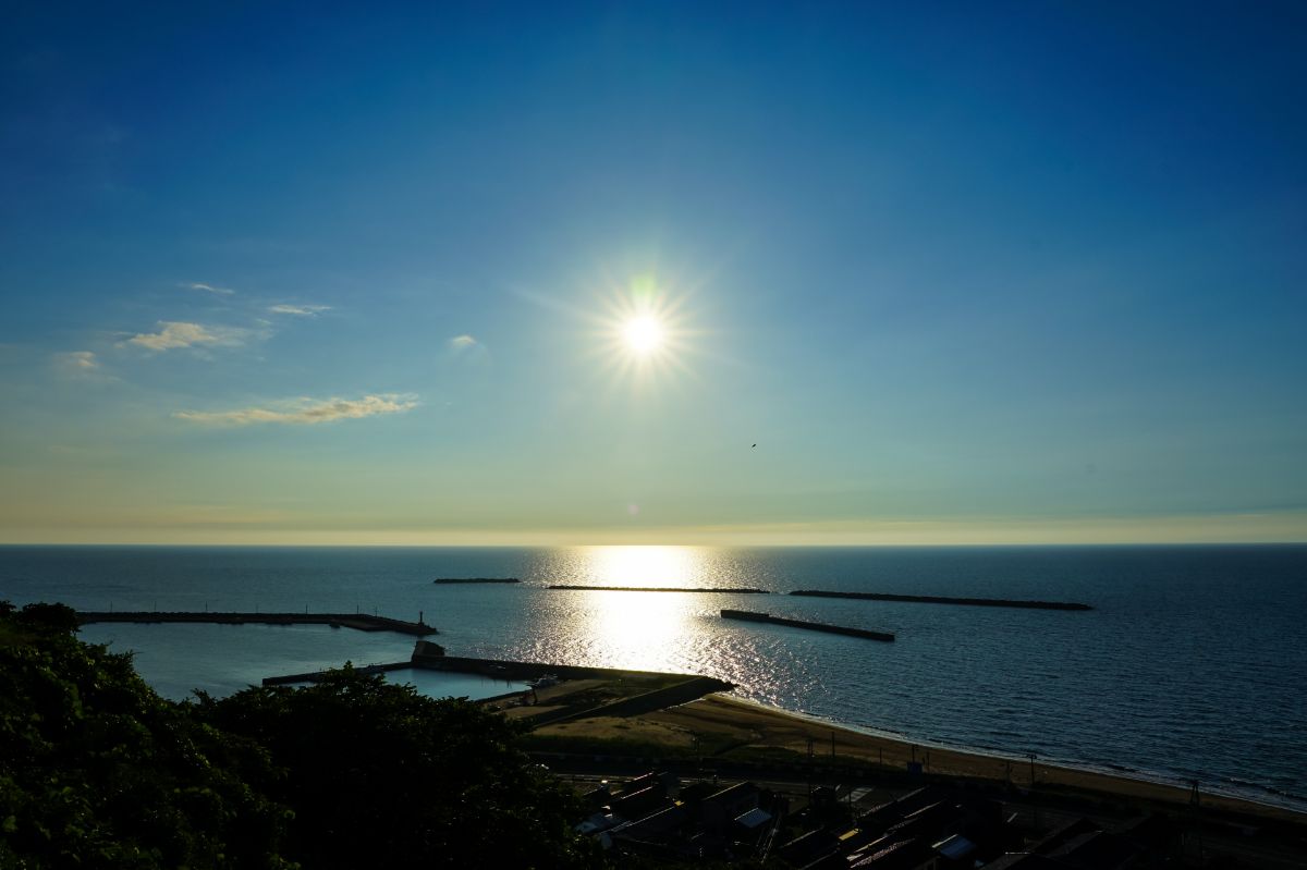 良寛と夕日の丘公園